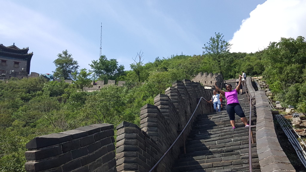 duffelbagspouse-me-on-the-Great-Wall-1024x576 10 Transformative Travel Experiences in Asia