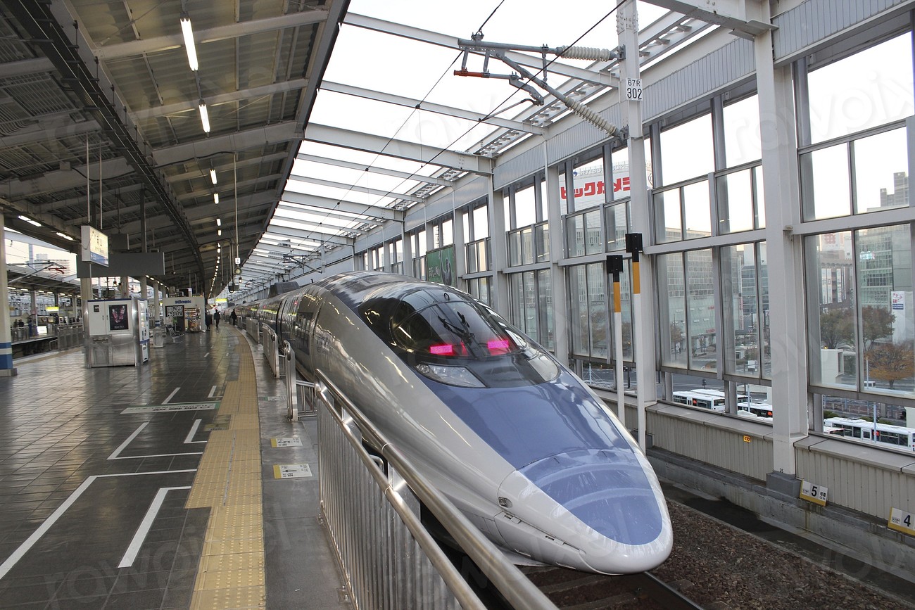 czNmcy1wcml2YXRlL3Jhd3BpeGVsX2ltYWdlcy93ZWJzaXRlX2NvbnRlbnQvbHIvd2s3NjAxNzU2Mi1pbWFnZS1rcDZjNnVyNy5qcGc Taking the Train: Shinkansen Package Deal to Kyoto