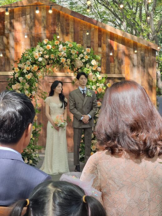 Korean-Wedding-arch-519x692 What You Need to Know Before Attending a Korean Wedding