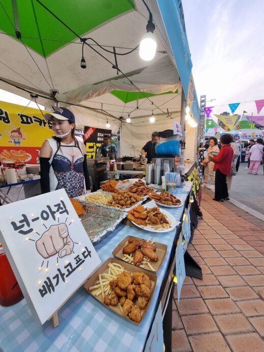 1chicken-at-chimac-in-Daegu-519x692 Chimac Festival-- Why Chicken and Beer is So Popular in Daegu