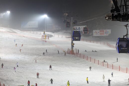 night-skiing-at-Vivaldi-Park-519x346 Embrace South Korean Winter Luxury at Sono Belle Resort