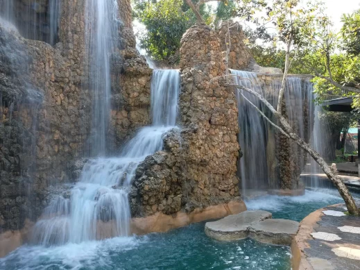 Thailand-Mae-Taeng-Dantewada-Land-of-Angels-Waterfall-Park-cotton-candy-waterfall-519x389 Thailand's Dantewada Land of Angels Waterfall Park: Why You Should Go