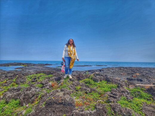 Me-on-rocks-in-Jeju-519x389 Christmas in South Korea-- 6 Amazing Places to Celebrate the Holidays