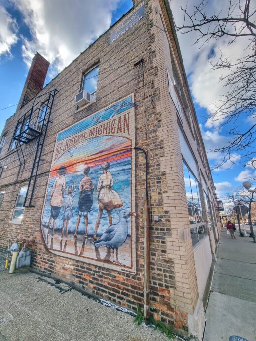 St.-Joseph-mural-519x692 Grand Rapids: Urban Elegance: Cafe Culture and Architecture