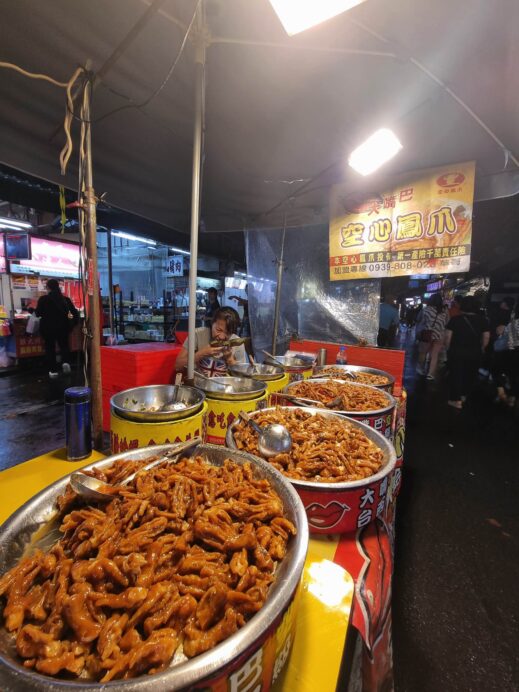 savory-snacks-at-Raohe-Night-Market-519x692 Raohe Street Market: Exploring Taiwan's Best Night Market